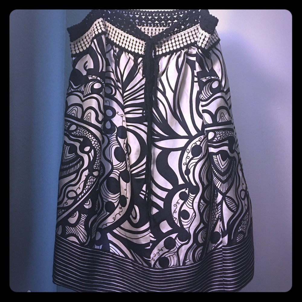 💚 New BCBG Maxazria Knit spaghetti strap silk top